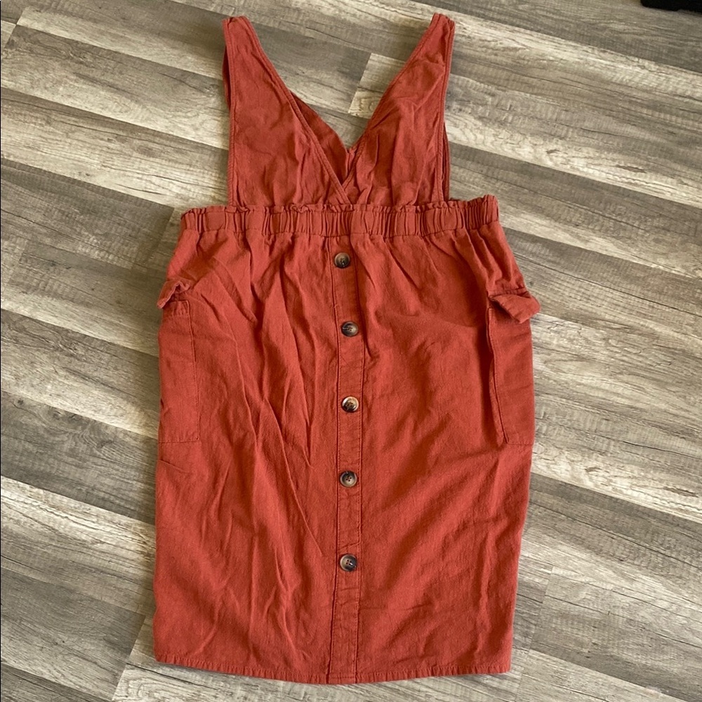 Sleeveless Button-Down Dress in Rust - Picture 2 of 4
